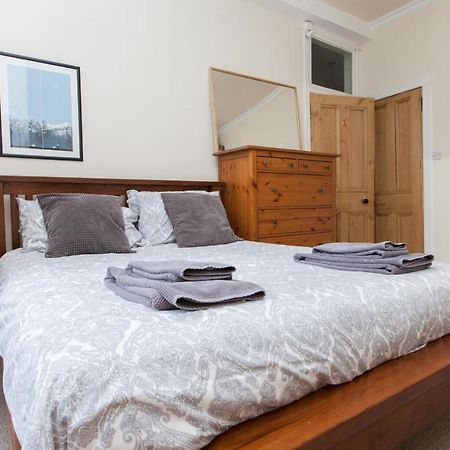 Amazing Apartments - London Road By Holyrood Park Edimburgo Esterno foto