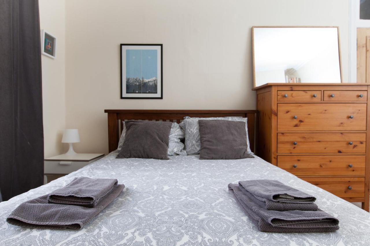 Amazing Apartments - London Road By Holyrood Park Edimburgo Esterno foto